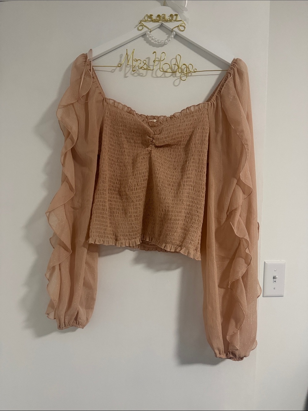 Women’s Smocked Ruffle Sleeve Top — Nude
